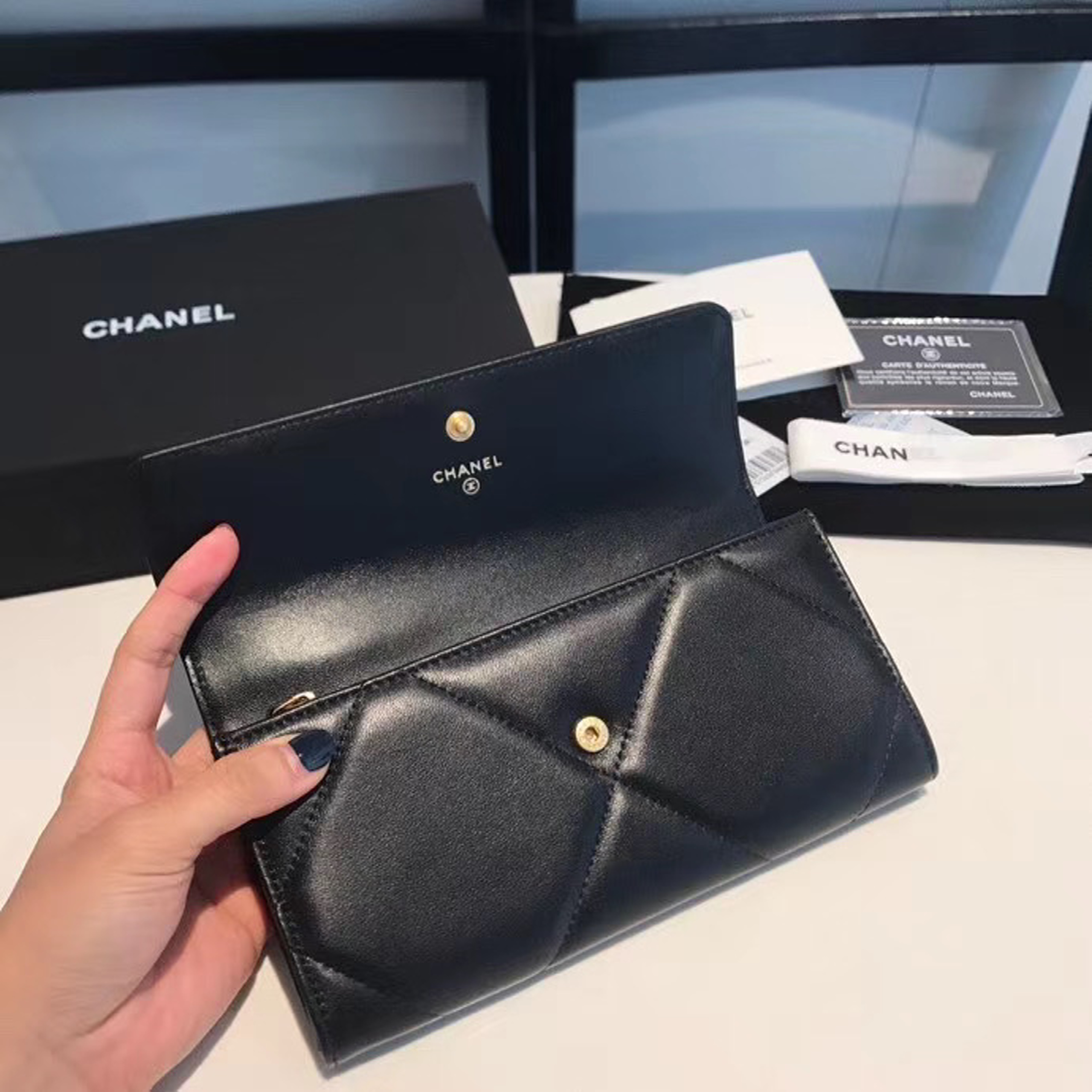 z2103642821404_62d3feedcf346c3a99a8726d9a1c2bf2