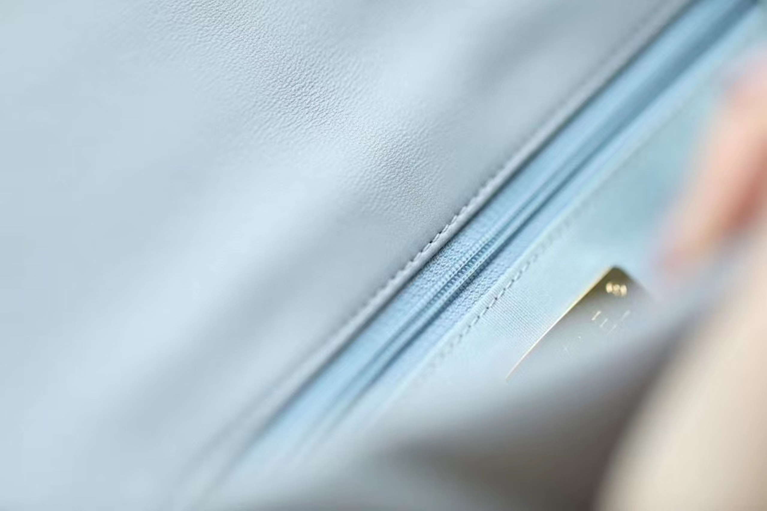 z2103644332085_78519d3b056bd880c1915d5968127389