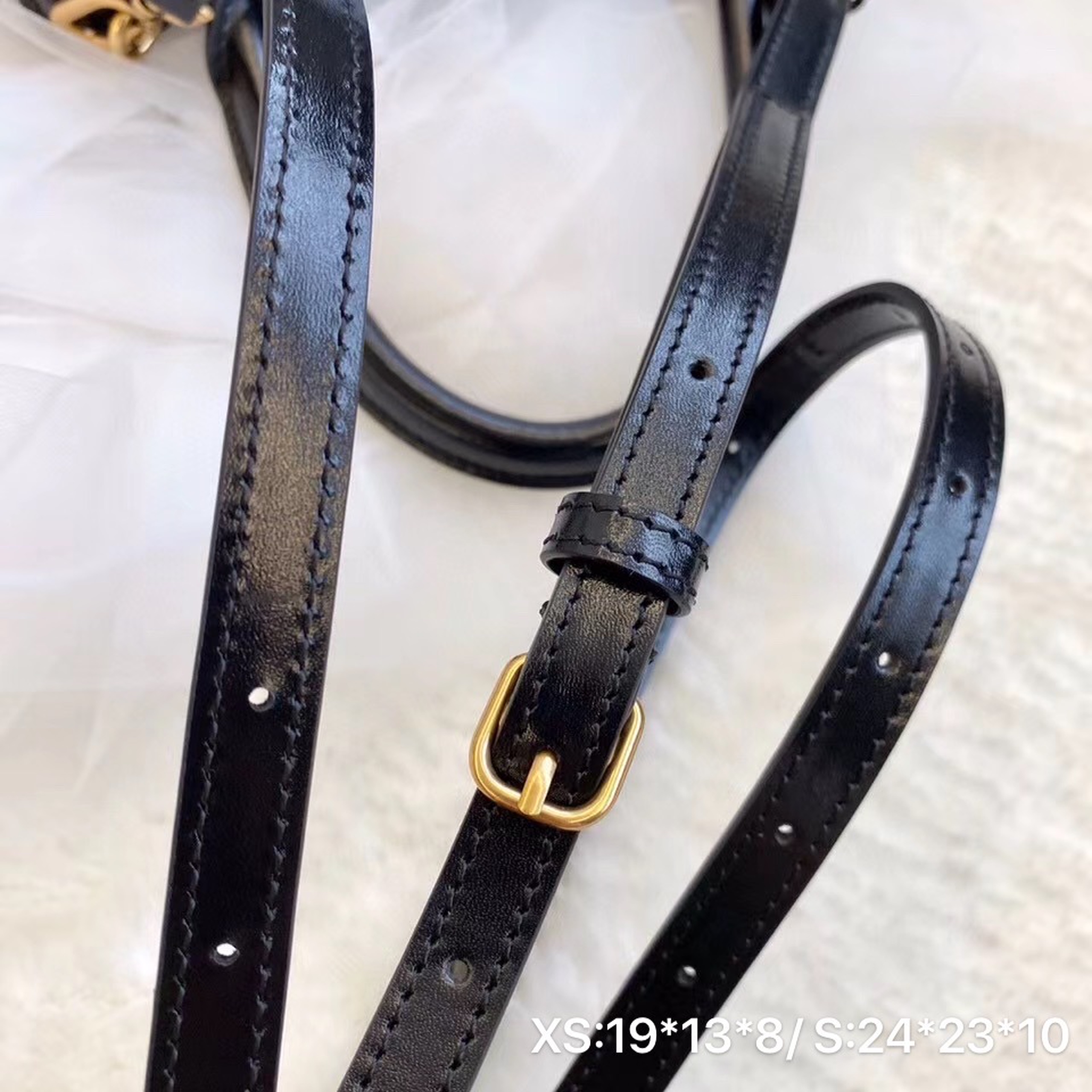 z2103636873810_106d51757cdbabf1e474ad54304e4f4e