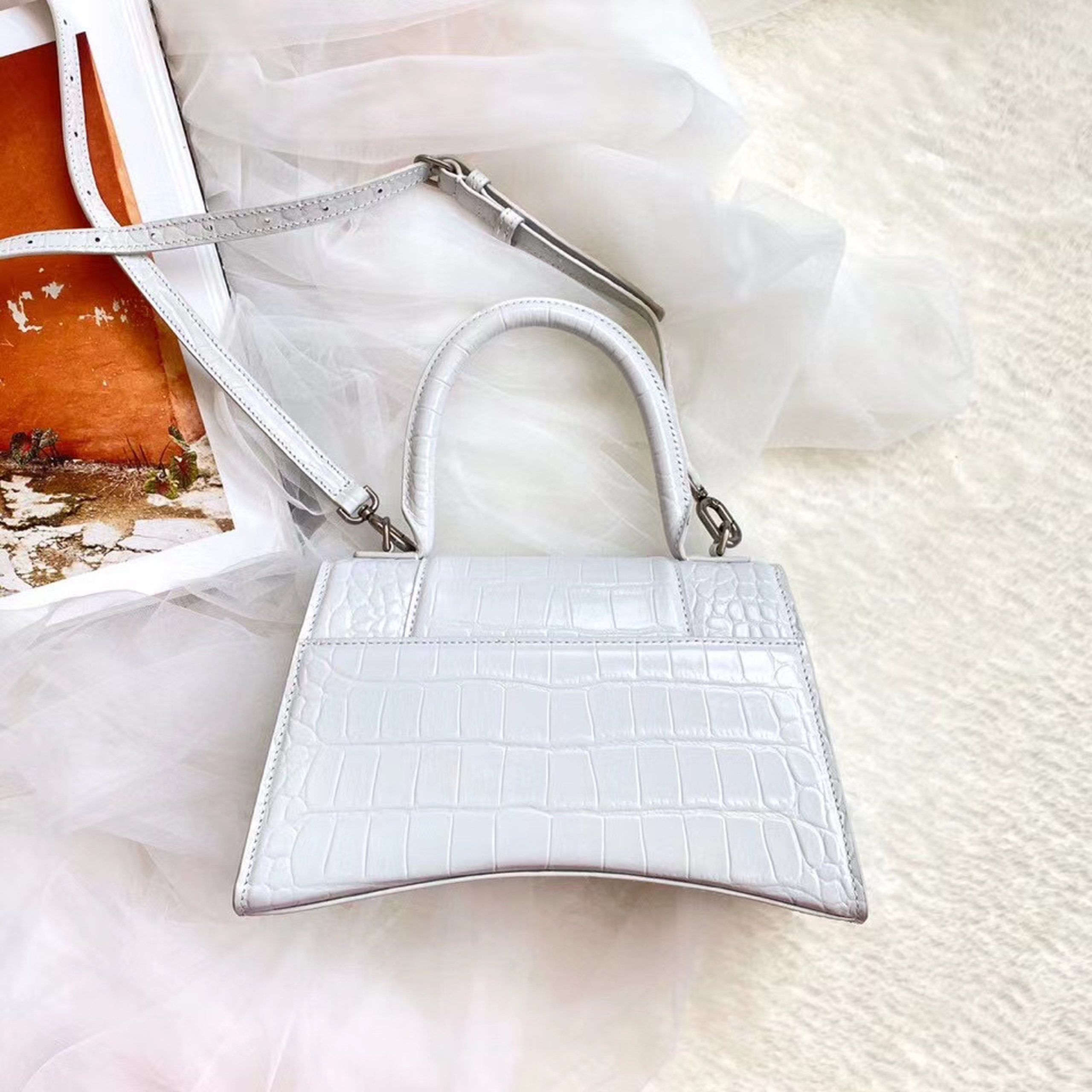 z2103640186752_6d751501ee068e0c1203a9dbfe035992