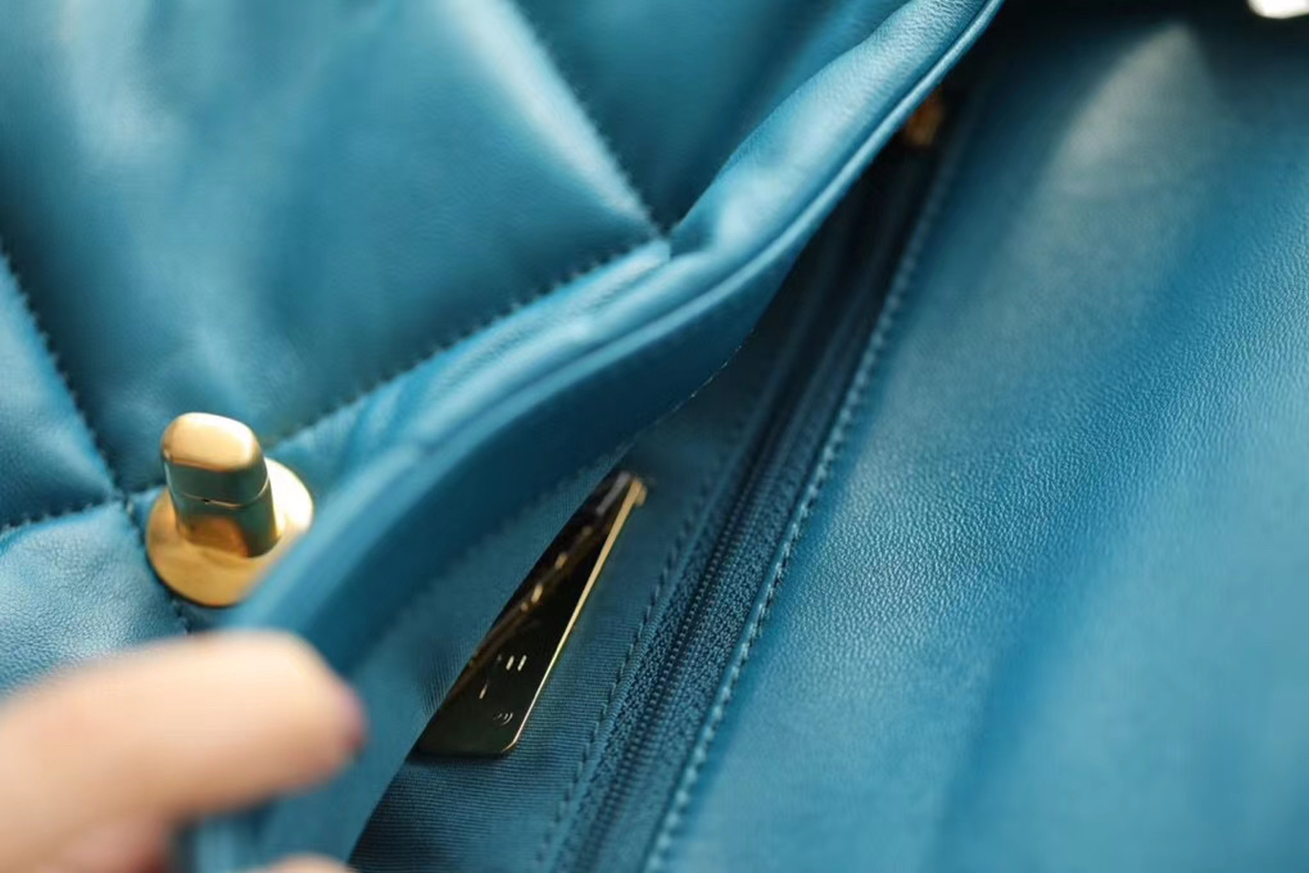 z2106395295001_b511b7c9ae193885b98f9ca4d97c9afd