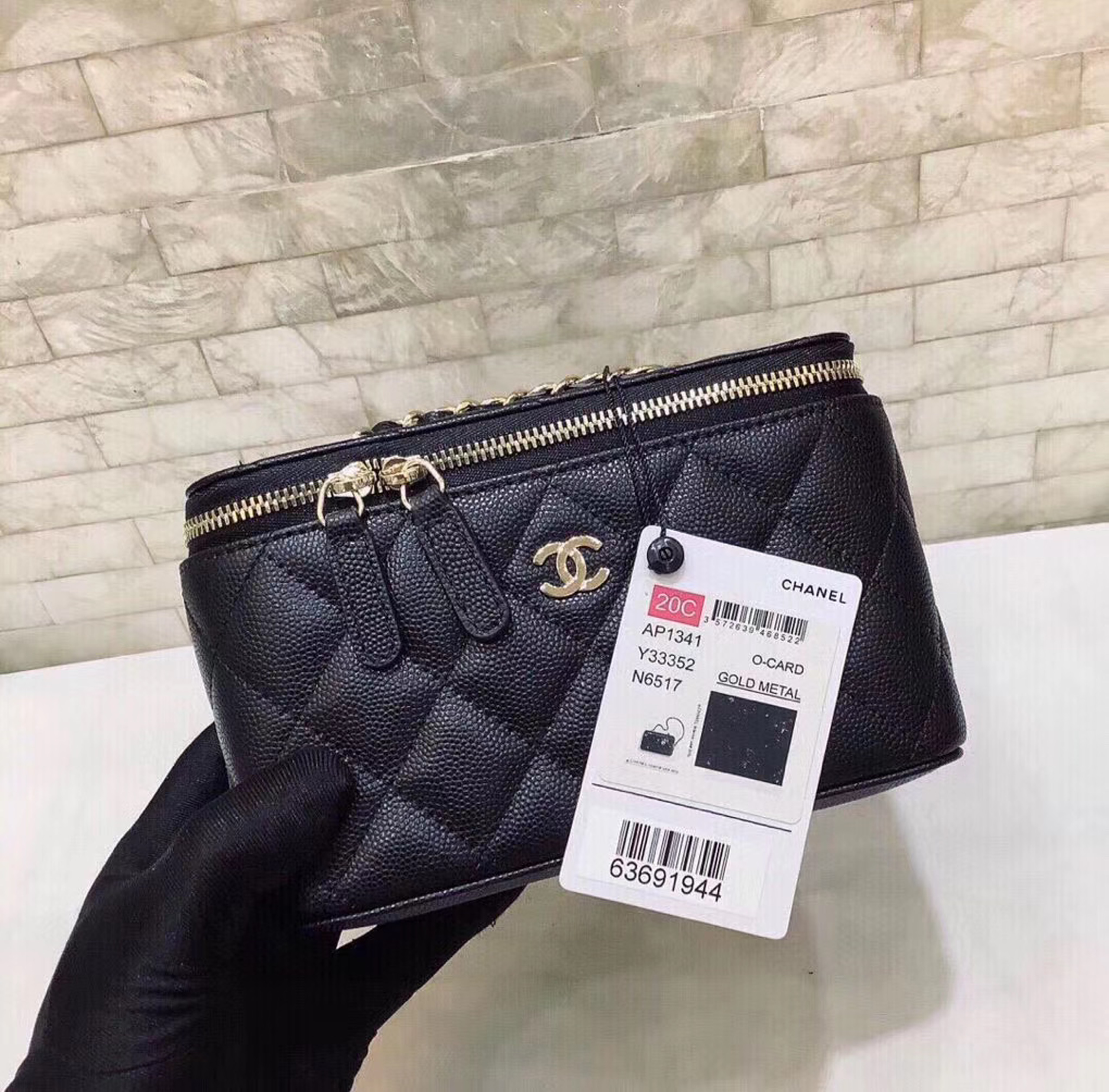 z2106989450981_03461722523910678868a0422697d185