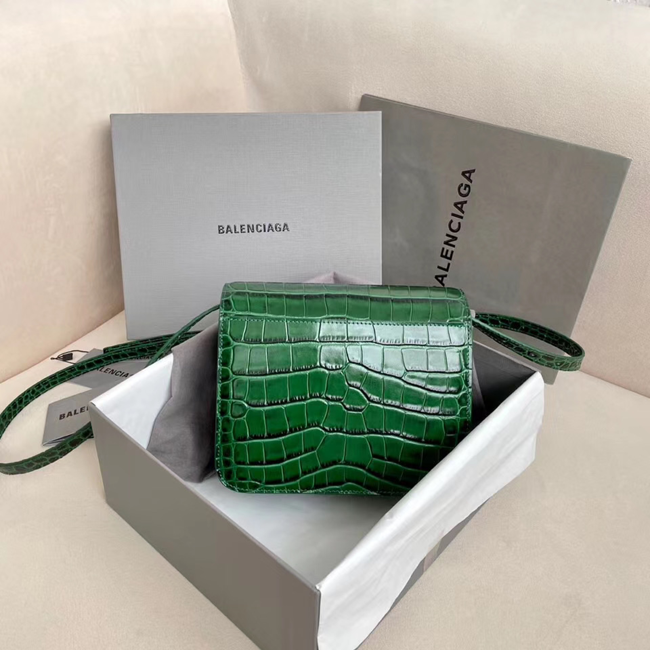 z2106998251330_2307e9368233542a4ef3f7d83071fa9b