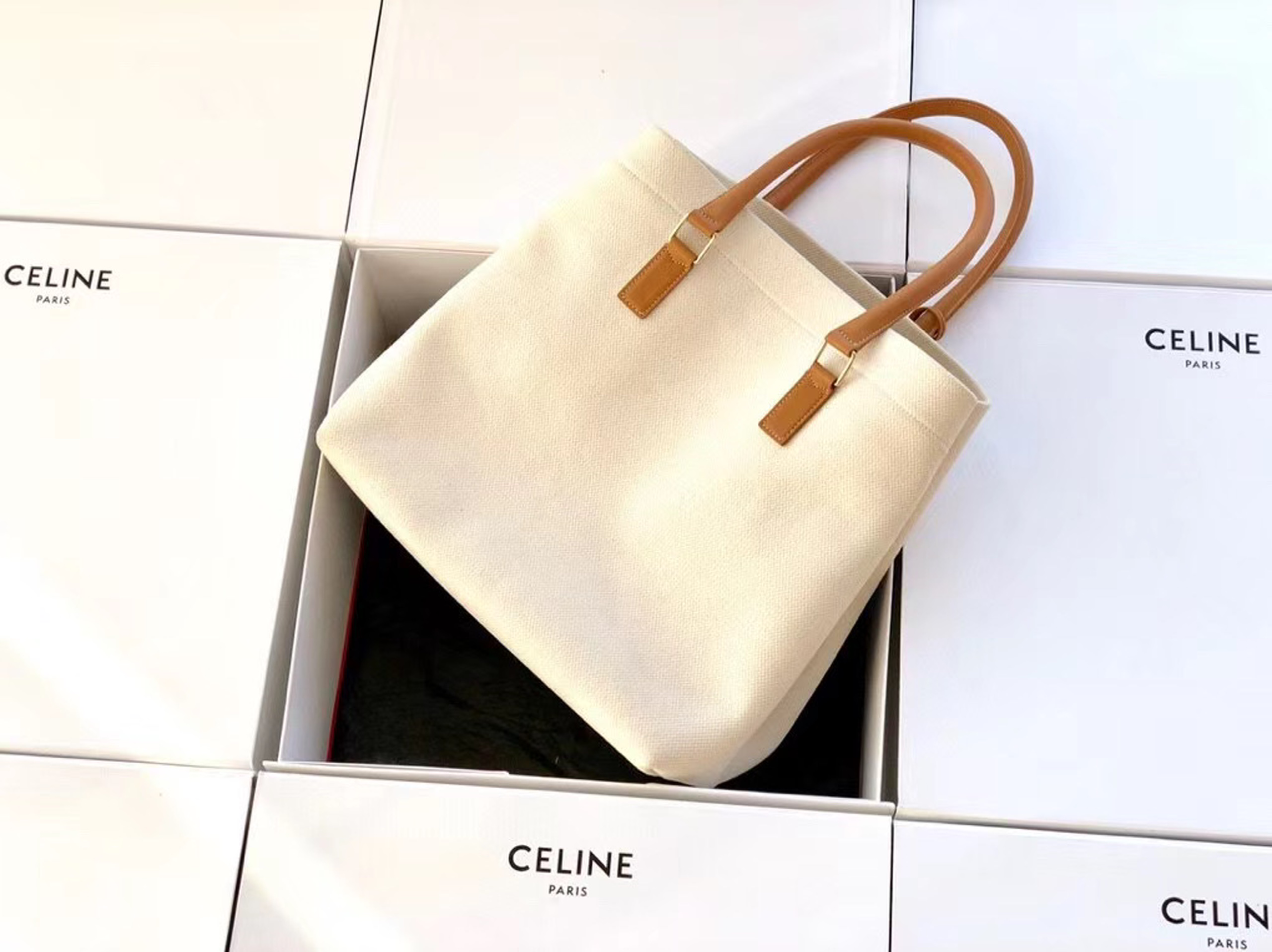 z2106397589897_61030c5019aa3788594f9655633ba10f