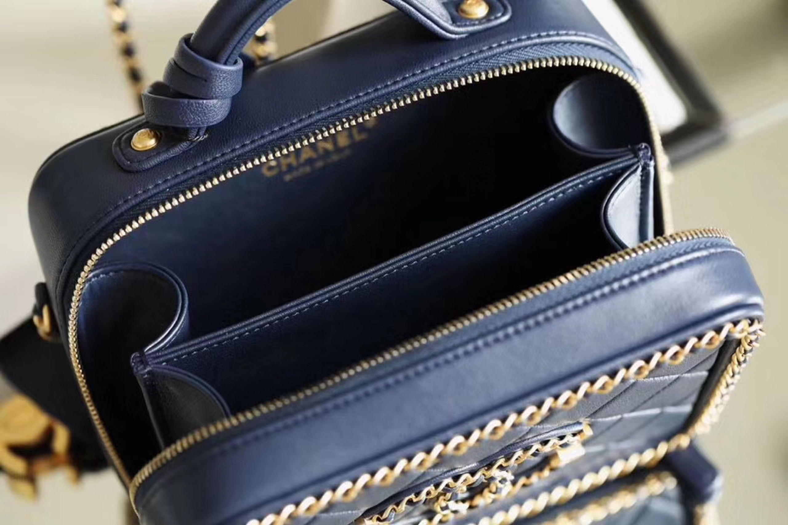 z2106400253710_5e031de4a1d2f5264ad8c00057a36c1f