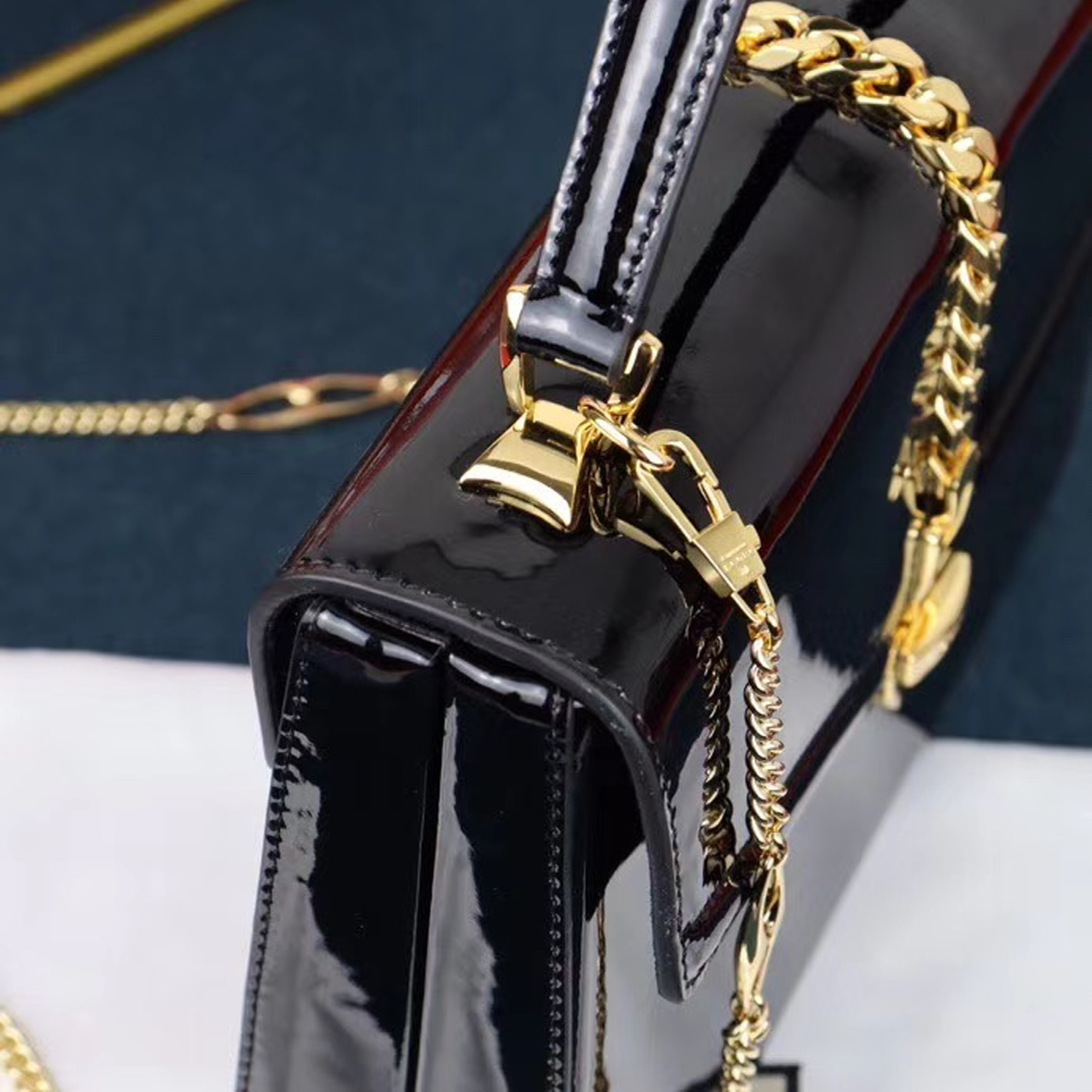 z2106400715924_818d9ac7be0ccce4420364ef7b731df5