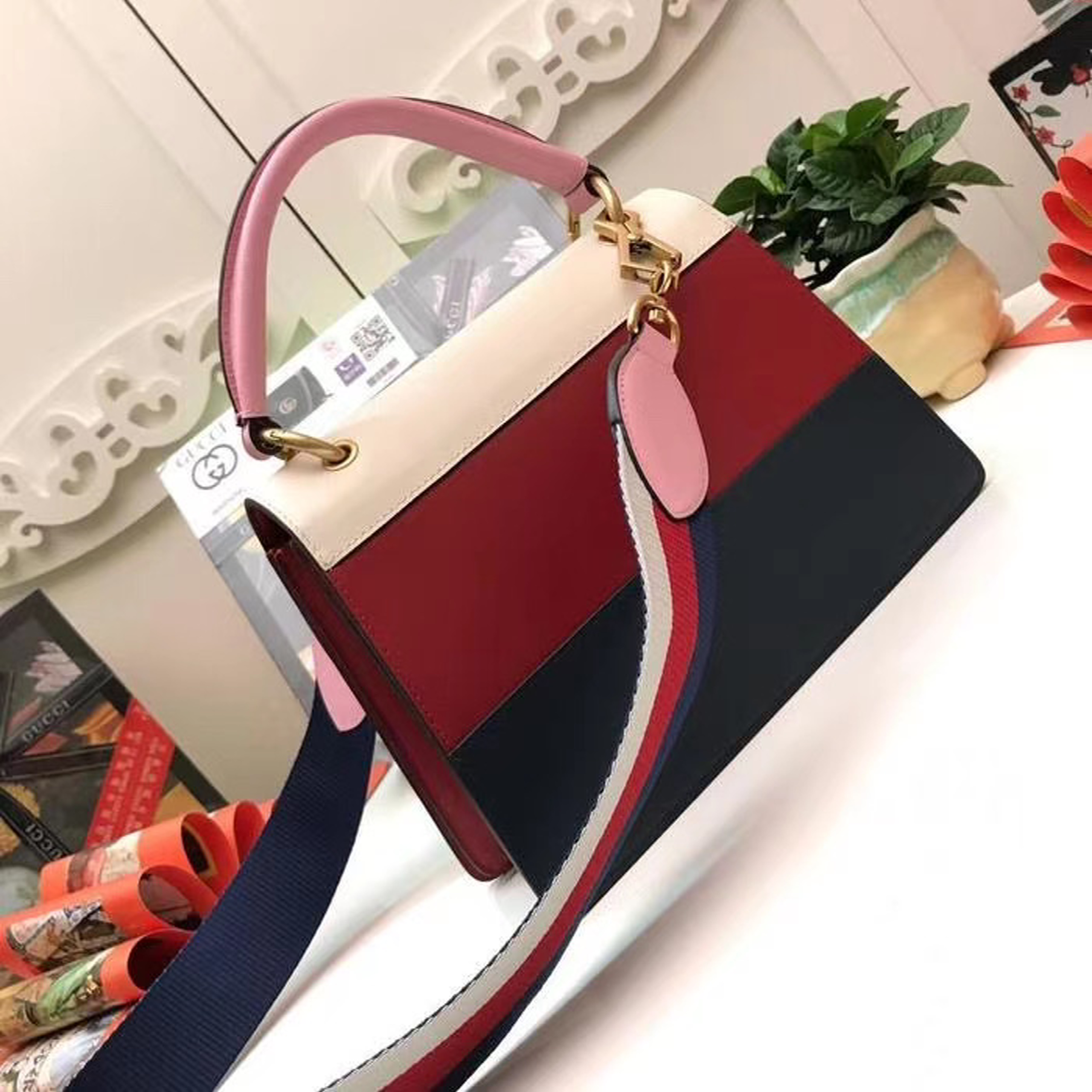 z2107000745215_de1a968886da4daafdda2d32cabee6dc