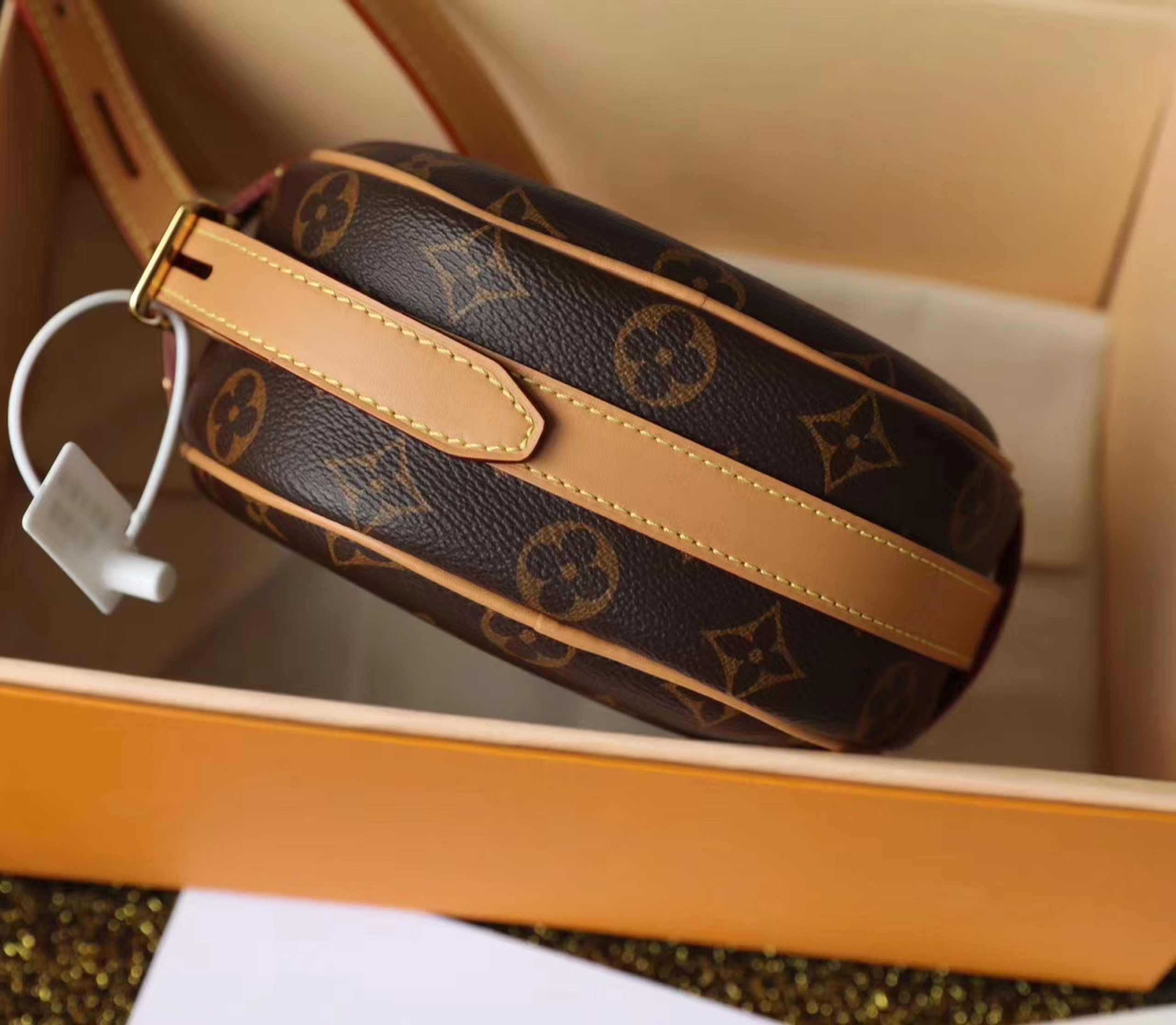 z2107003574896_12aad1bd1e8a0317848ad552207eb04e