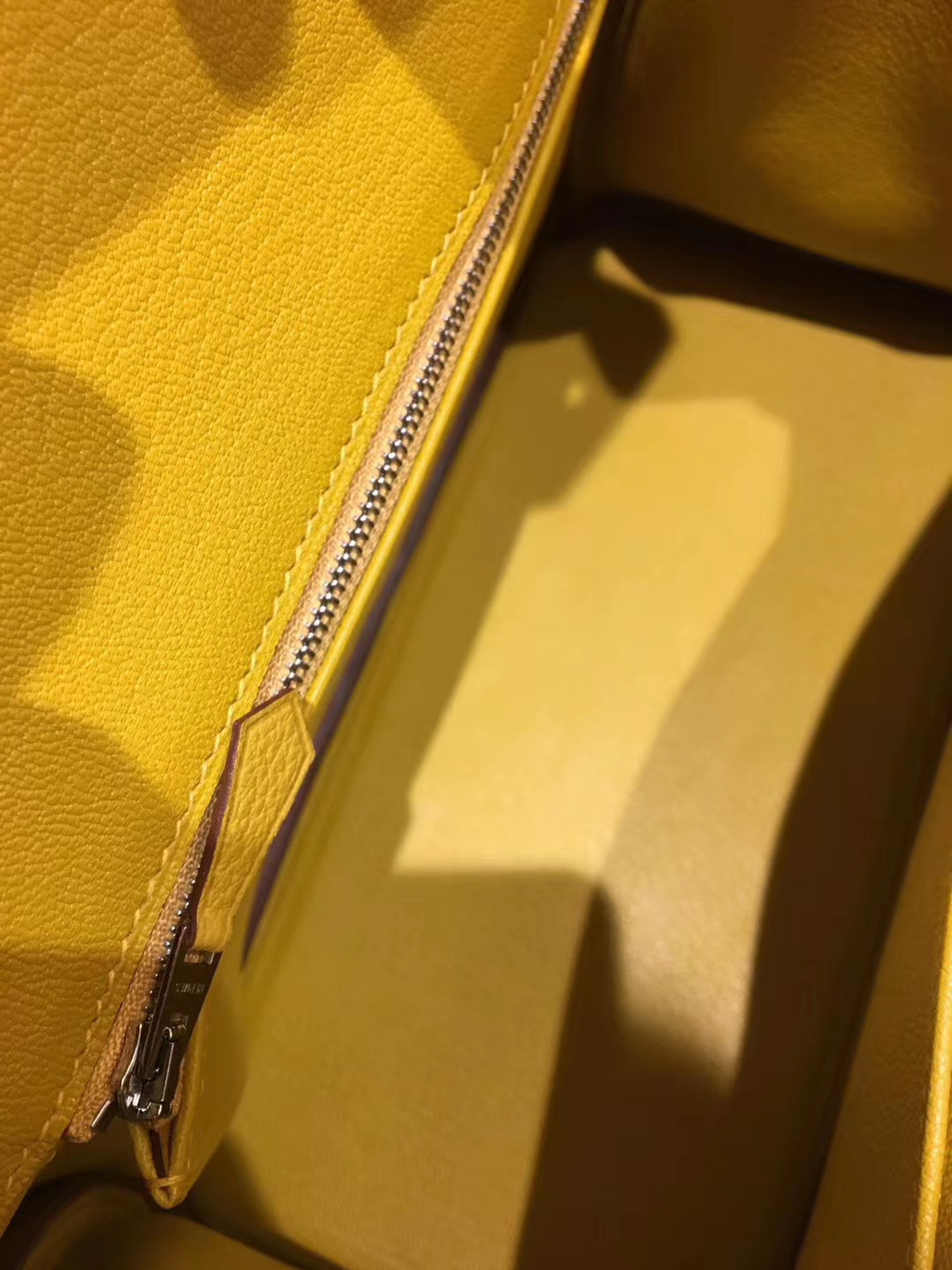 z2107005178203_fbc1f65eb8f63afd533e7bf115efb46f