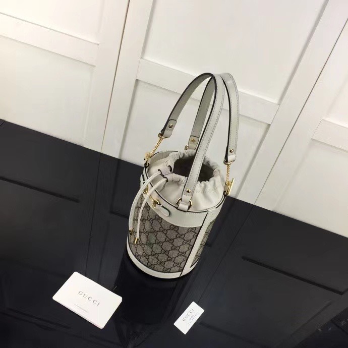 z2093248954870_971731b7a2c827956a419bcc5a4f08cc