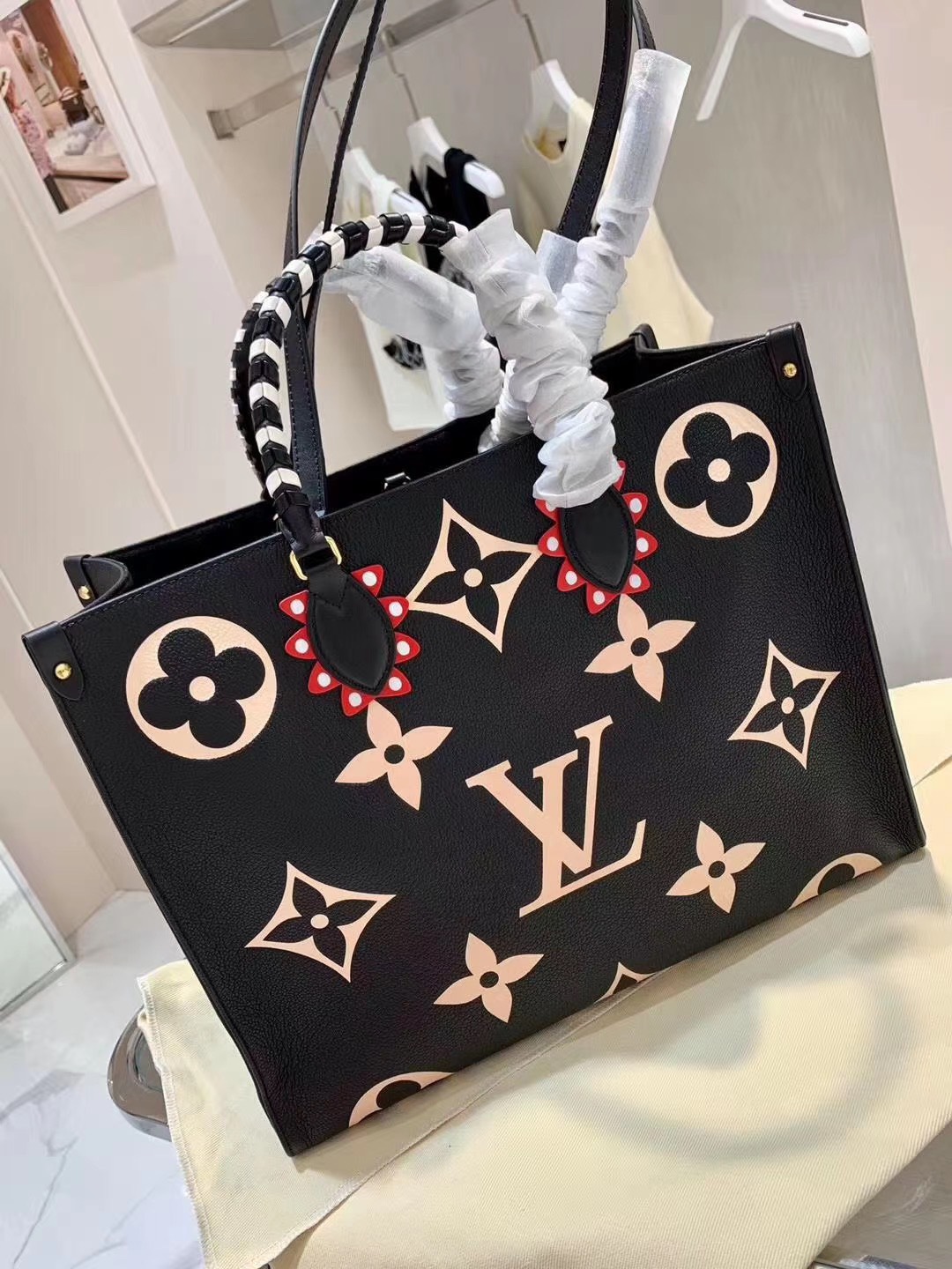 z2093864329220_c40e4551aaf6359b186fd6edb9a6e7c0