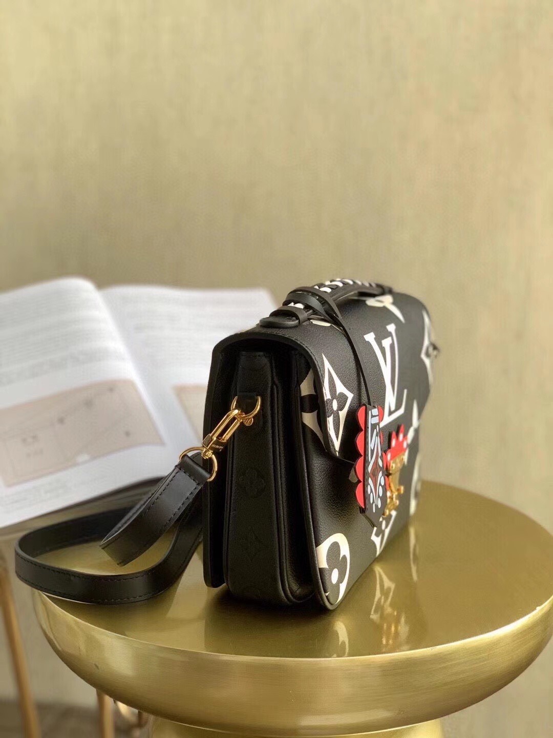 z2093864946503_828ae2bf51586374f0bb06650b773074