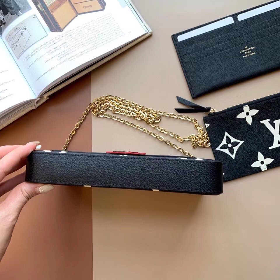 z2093865204773_87d8e52b9b571e05f1e66d8a3e997bde