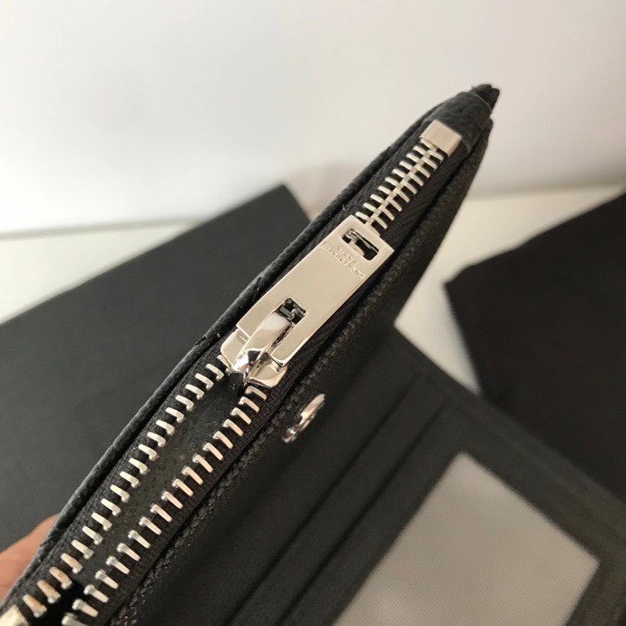 z2111333447728_1be50a11e70376640549f234d7ef1768