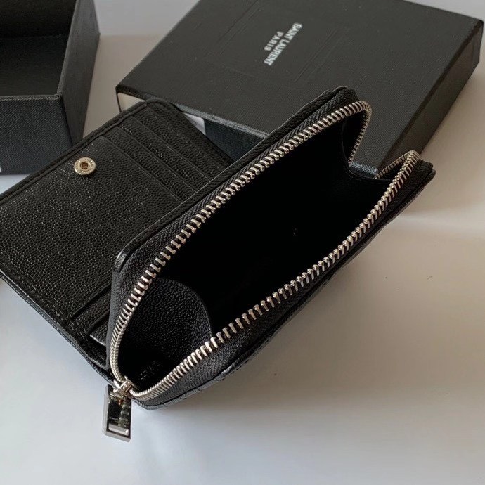 z2111334950472_617d4694e34d71ede11efc020b3eb1ae