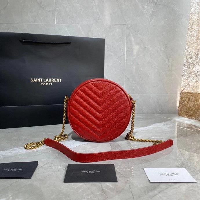 z2111337508370_8b9d9f8af78709daa90a3ce565df96c2