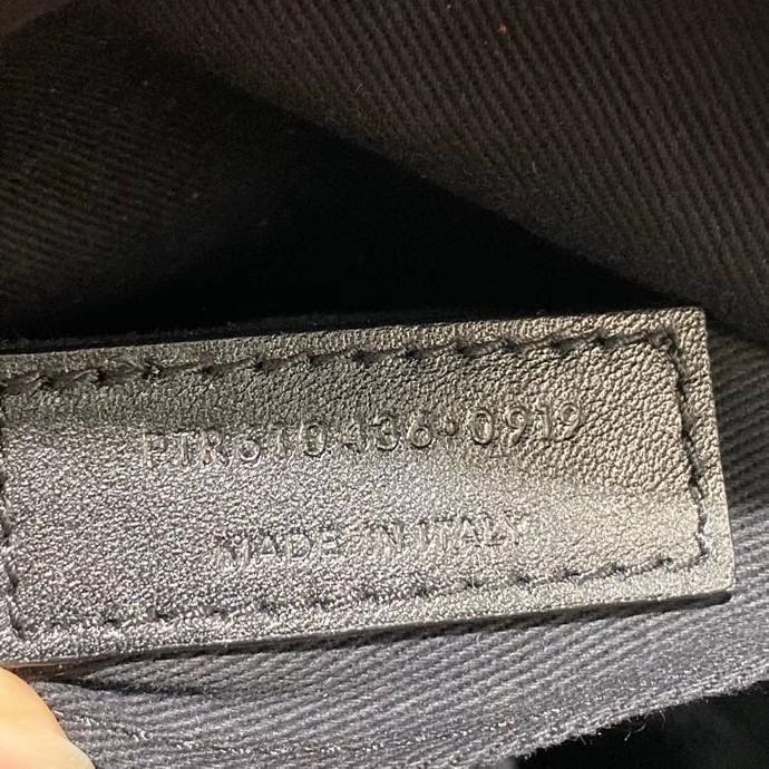 z2111338111339_6d625878150847ba74caf12a0c37e035