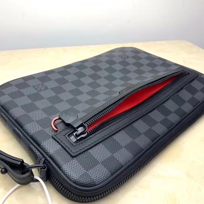 z2065305367114_5b5f13f50c78e14ddf51ba3936fb7718