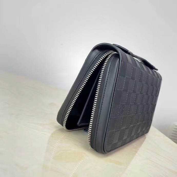 z2065305560935_68af3270d36cbabdfe1f9fb595d27ed3