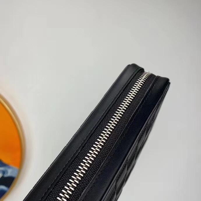 z2065305563012_6d857e50949359ff69d24c8ca11ffacf