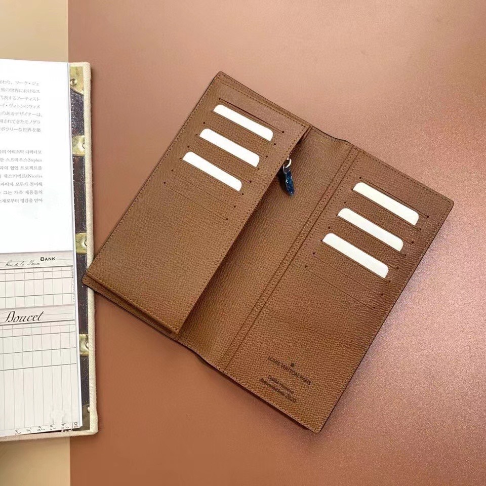 z2093873122752_521f3cea3eedbeb6976bc39be3b05d32