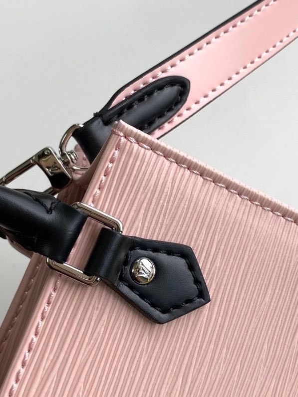 z2120930586386_6a4c3778816fb8cc45887713d3f86d69