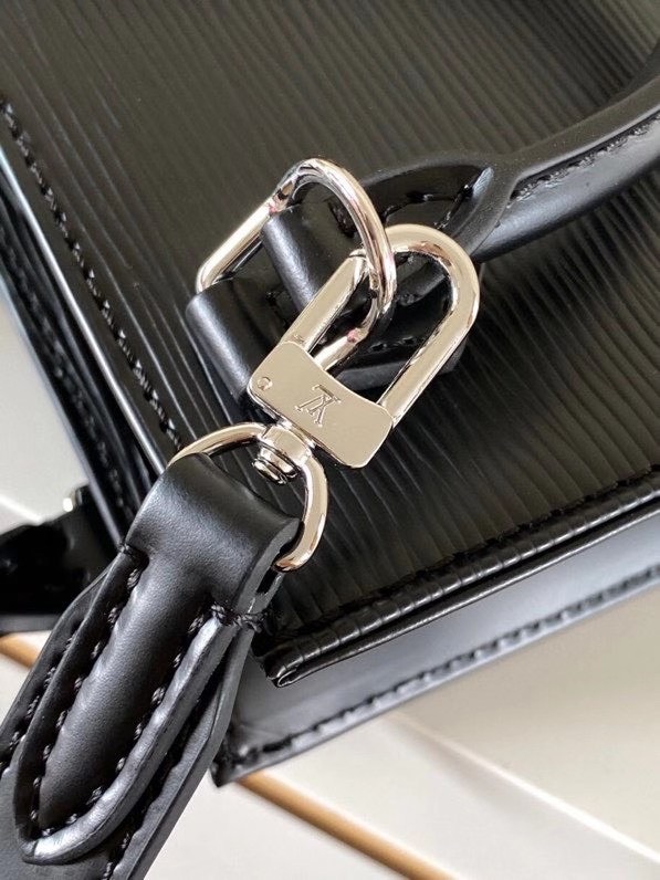 z2120931056639_5e7a985f1d7dec233a4d303ec0bcfd4a