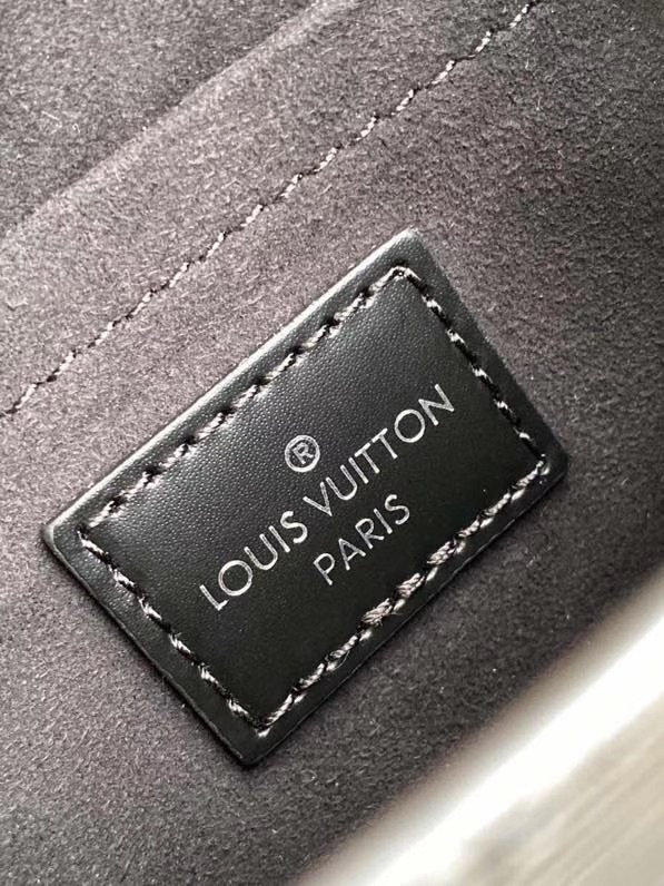 z2120931056655_fdbc2dae6e012c58e49556f581bc50fd