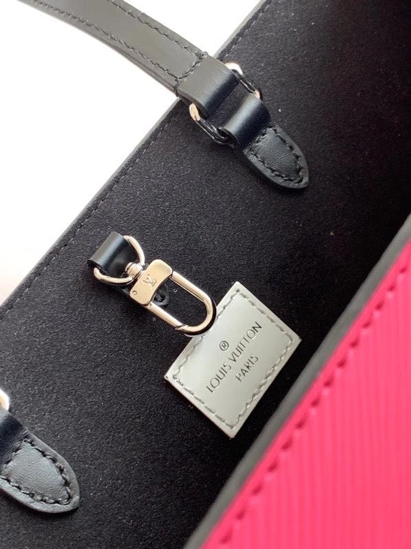 z2123027092330_55765317d19bd06257e665e740dac5d0