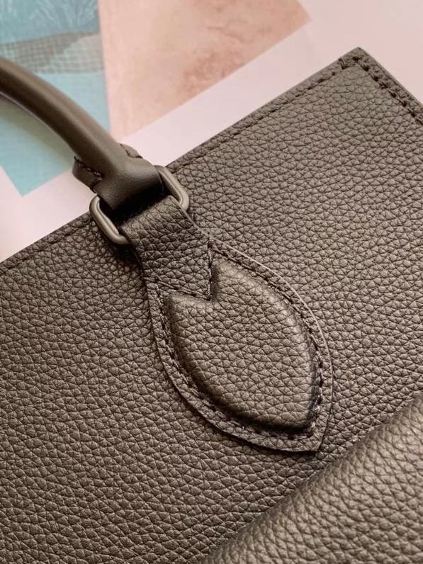 z2123031343991_5eb7b1b4d519185461d0b1e861b3010d