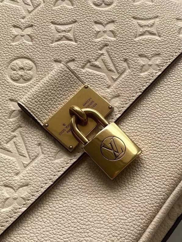 z2123032131958_7e6605514792230950903e536cc4bdd7