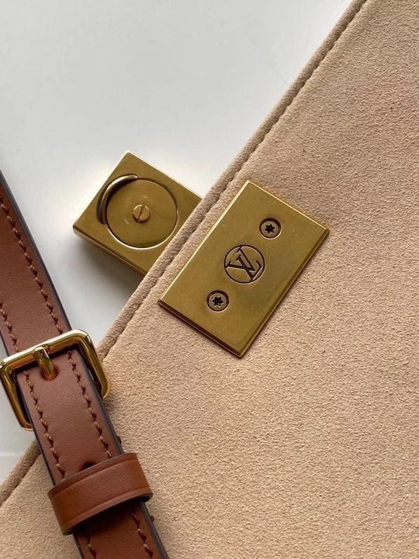 z2123032131988_1797677a7863fa8f168beccf08505fc4