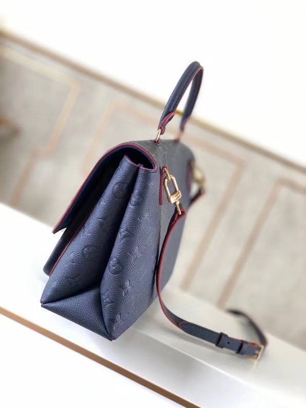 z2123032804855_105b07a413c7f909a0b085ffb2cbac29