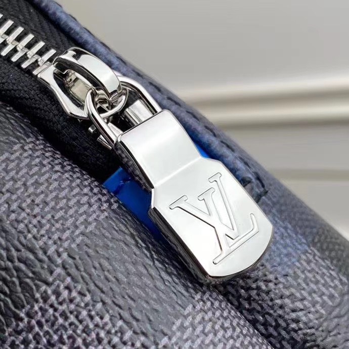 z2121050783663_3c23e646780f8b90cc0128f90d005092