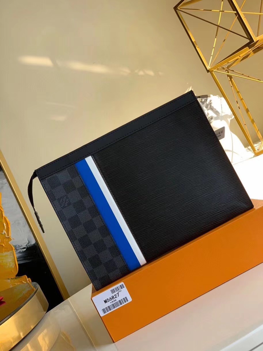 z2126966511128_99a93837d00ecc0db02adf2025bc4ba8