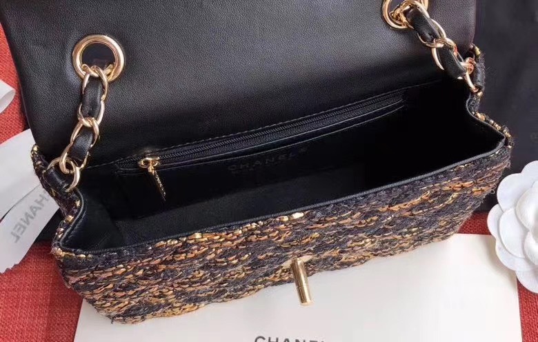 z2157907449119_53469f87751c2717e52f74b7f4b5796e