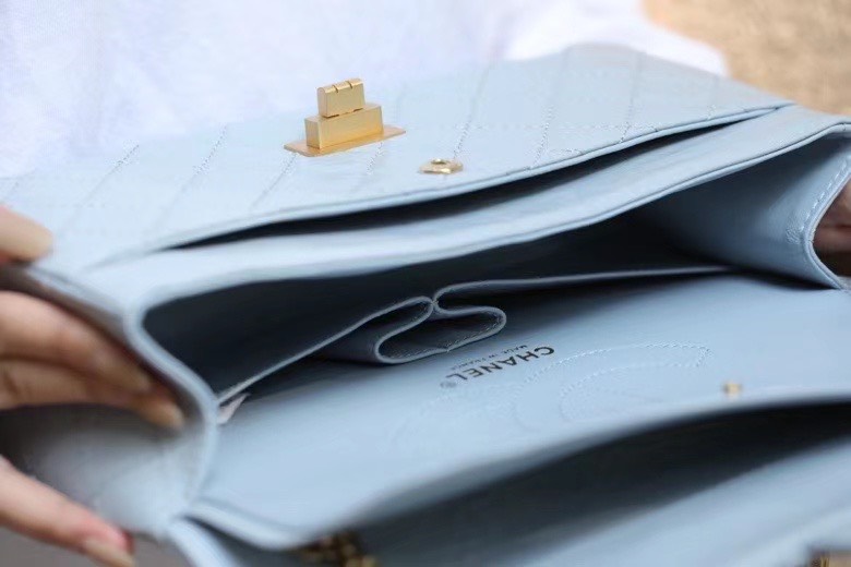 z2173720681319_768af763bd4eaa32b3c1d2888a15075c