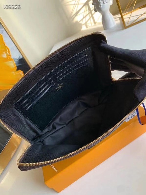 z2206668394444_f8ee7e473ab7db9bcb8ca7d8575d4c80