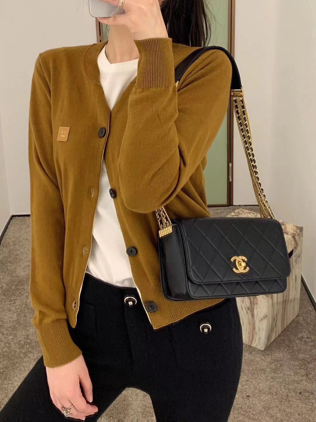 z2203104540268_89ca3a9d49d3a6f148263f7f6e78c493