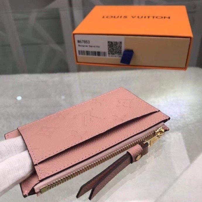 z2206668824732_00e315233dfa42e3dff97a4149391576