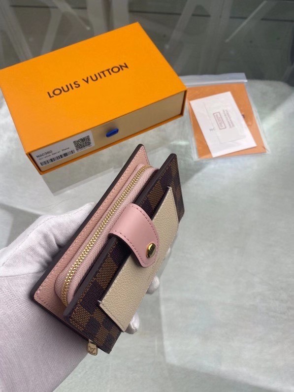 z2206668535347_2857be142c3d6d036c43455f7422fbd2