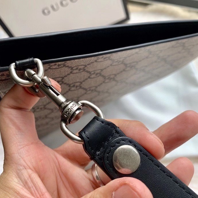 z2213465194340_2d35d194facc1f2d248cfc91620f2781