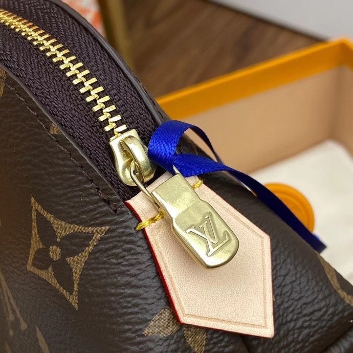 z2218068923474_12933828be34fab6b83b15520cb7cec0