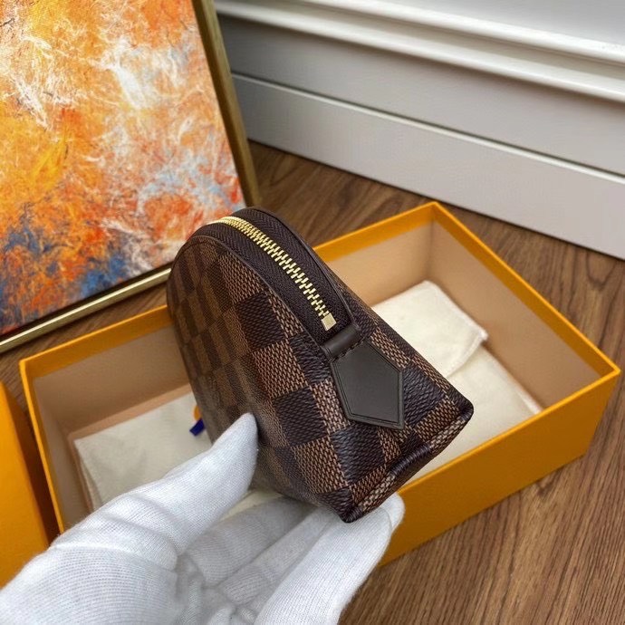 z2218069278103_a92f4fa1354fbb02f76b7f9619c86958