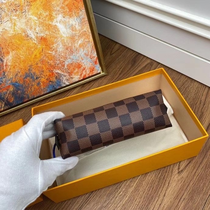 z2218069278113_2a61f7e5825f74cffd853ca8064d9fe3