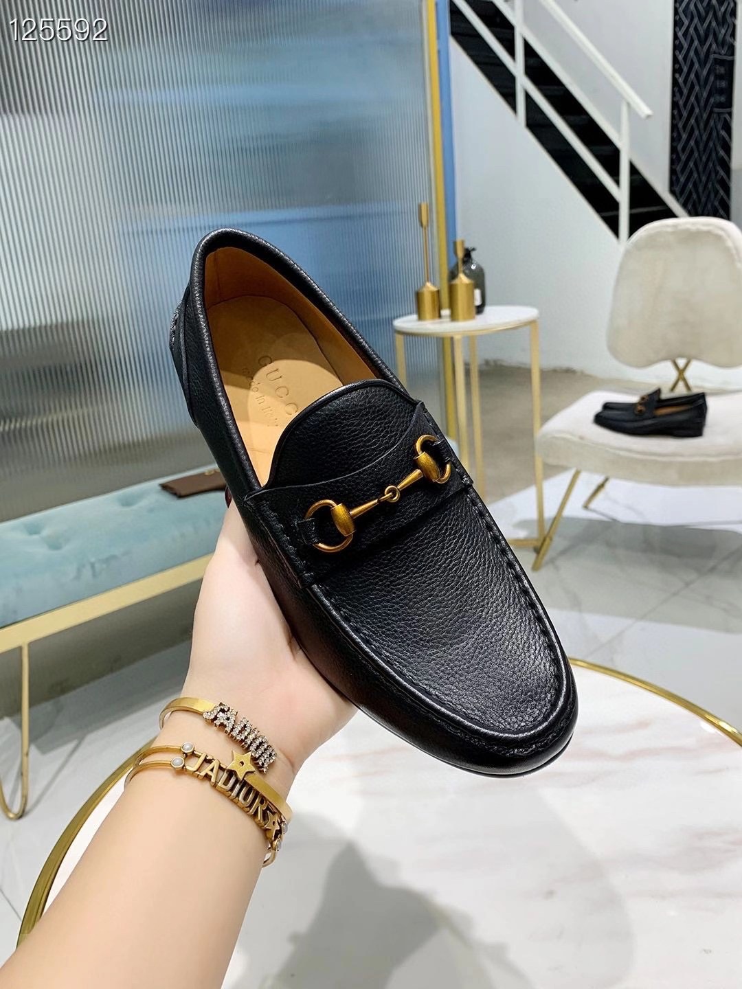 z2218076153063_0f7eb5bd3be94e90b6dfa26abf09cf08