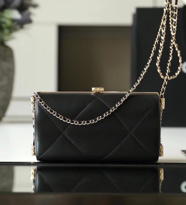 z2218071800752_3e5e7740e3942084e6f55f9cadece04e