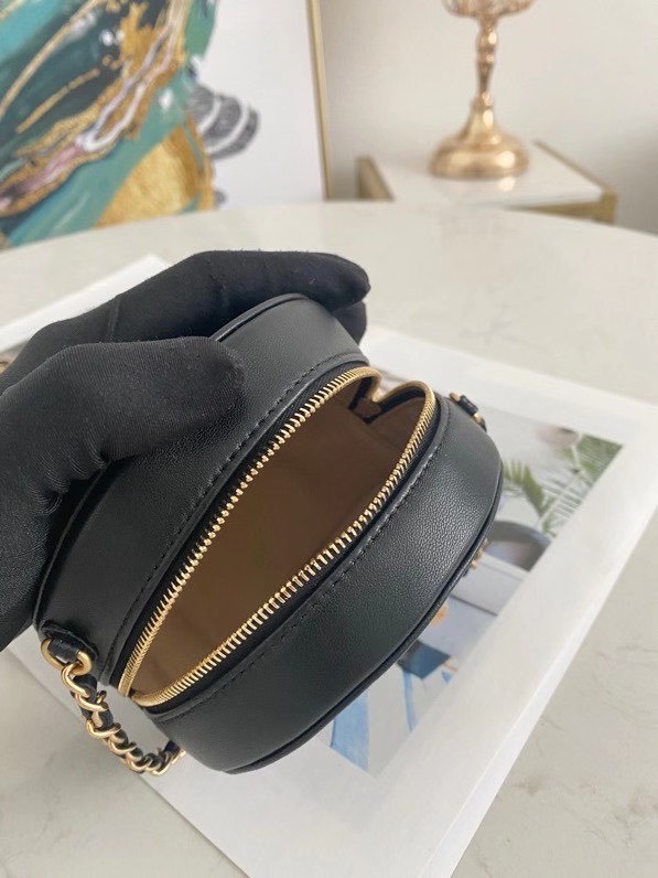 z2220230566986_1e06752181c1b110dce11318e0c2149c