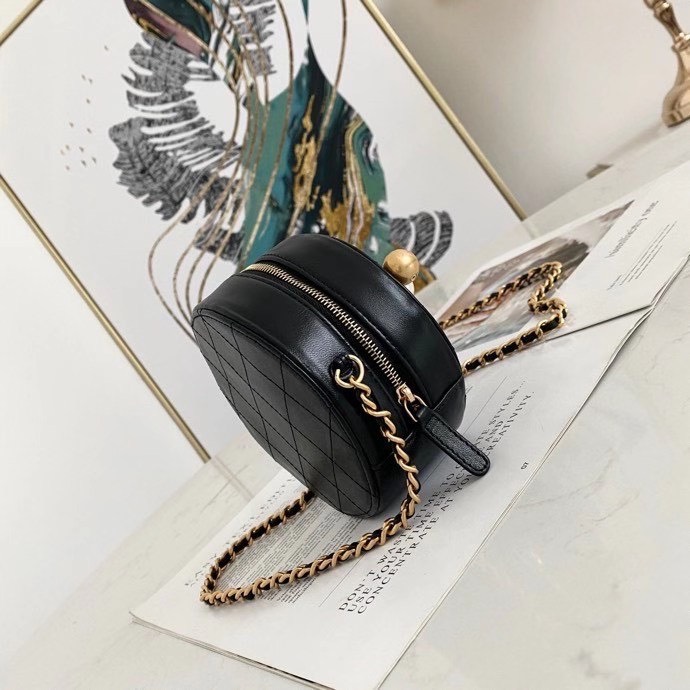 z2220231345792_9be69d4c1bc12ea320d33df1845f91a1