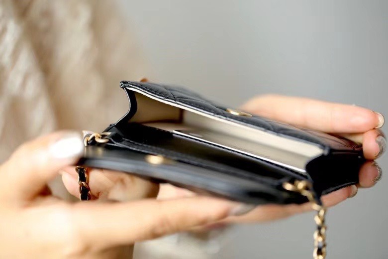 z2218073169001_1daf8ea0d933126a63da4f6eaf0c53ad